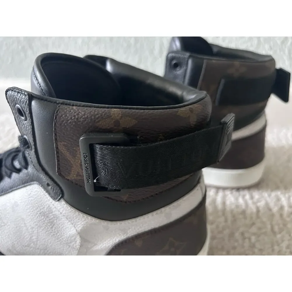 Authentic Louis Vuitton Rivoli Triple Monogram Sneakers LV 9.5 (fits USA 10.5)